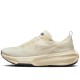 Zoomx Invincible Run 3 Light Cream
