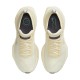 Zoomx Invincible Run 3 Light Cream