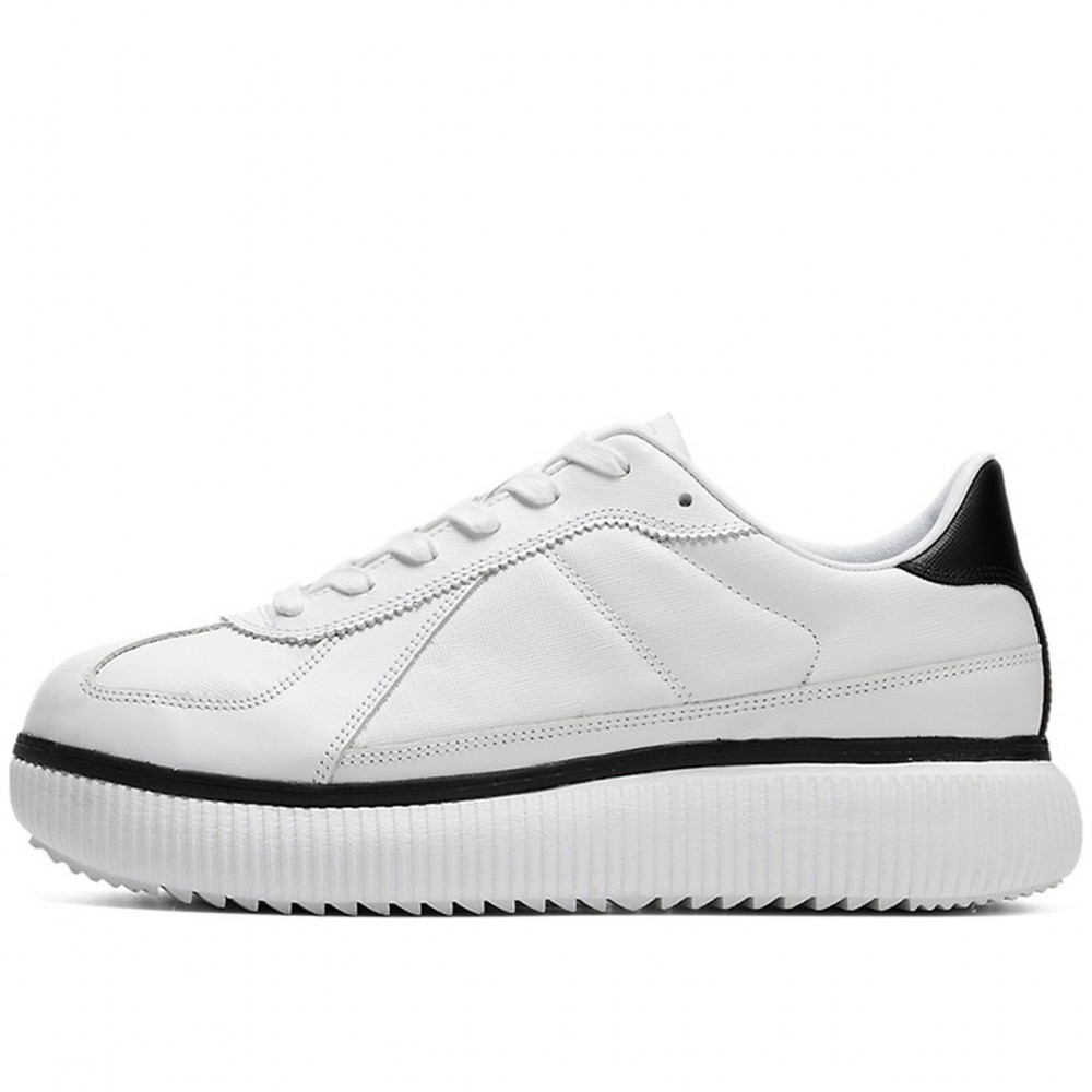 Delecity White Black