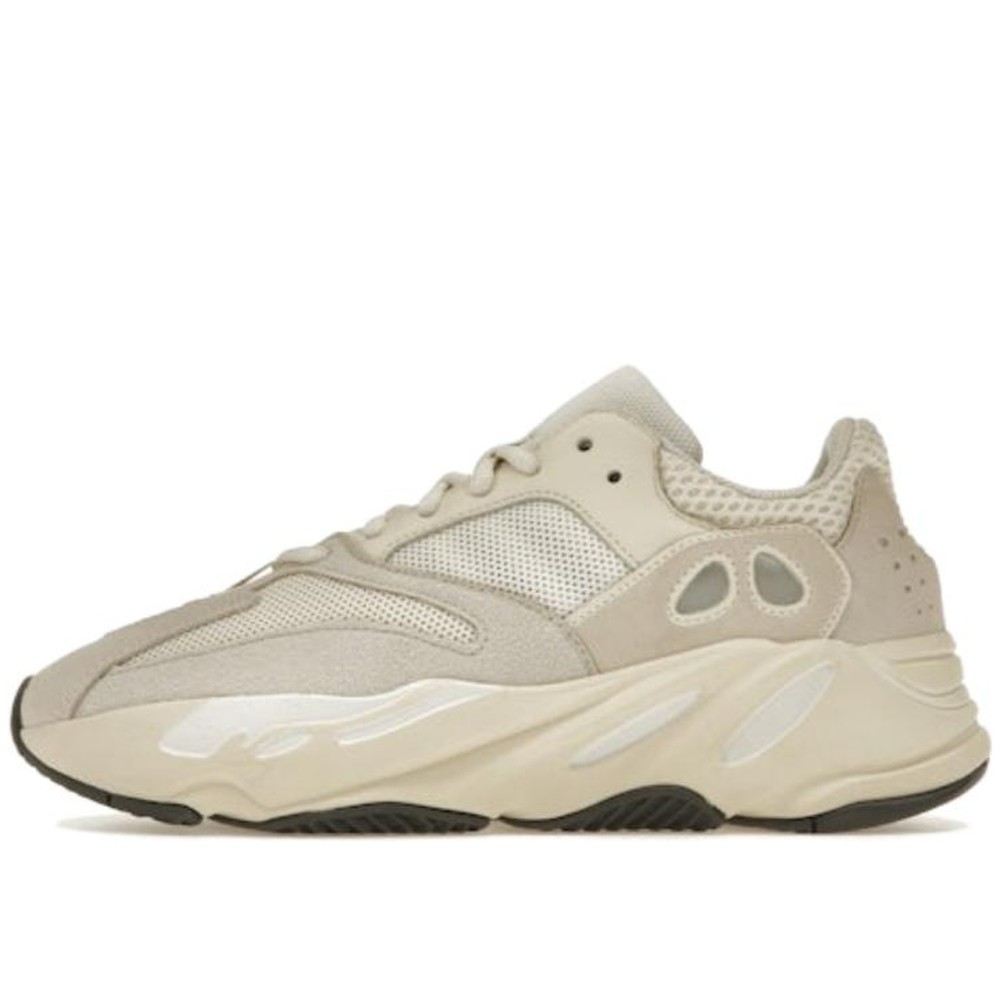 Yeezy Yeezy Boost 700 Analog Sneakers
