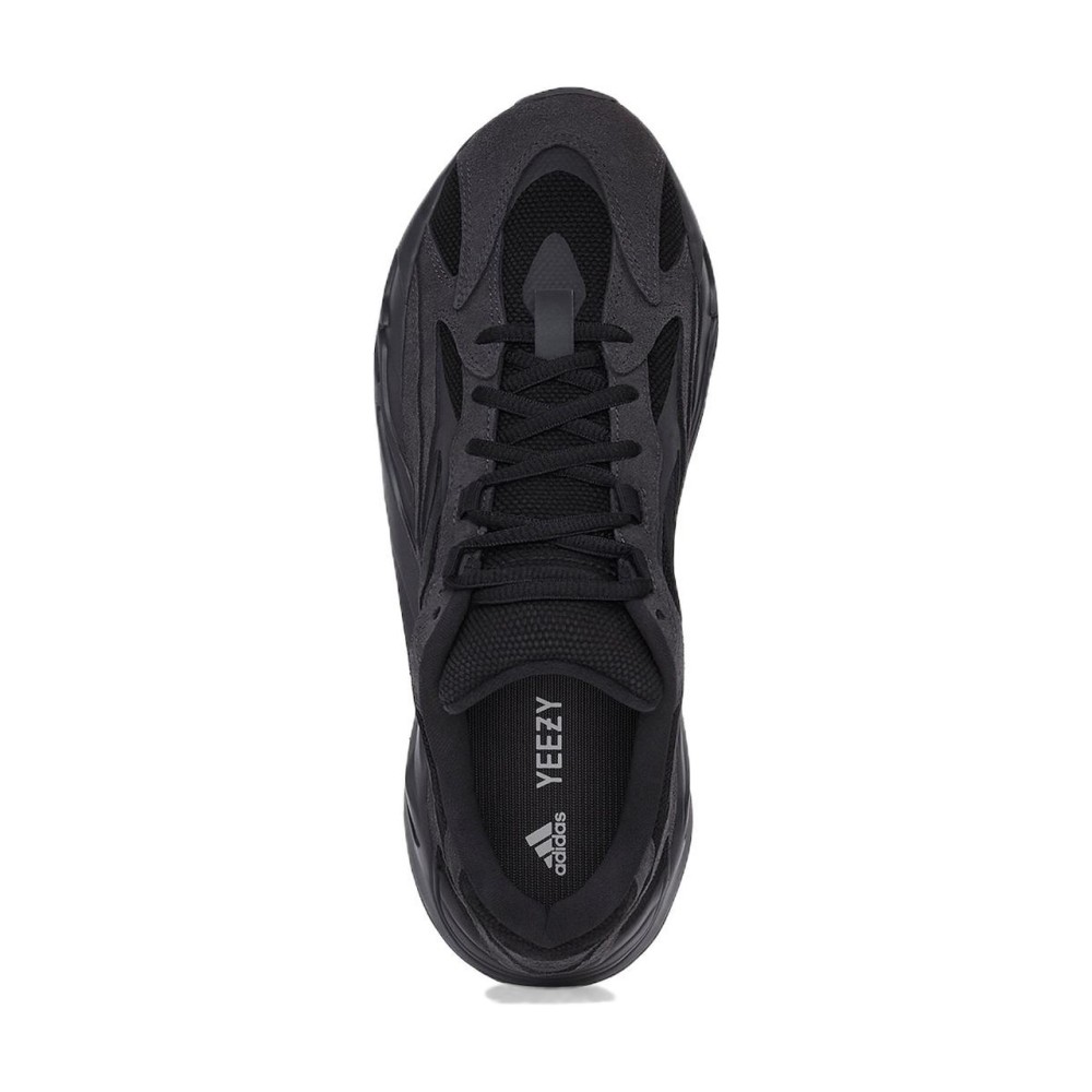 Yeezy Boost 700 V2 Vanta 2022