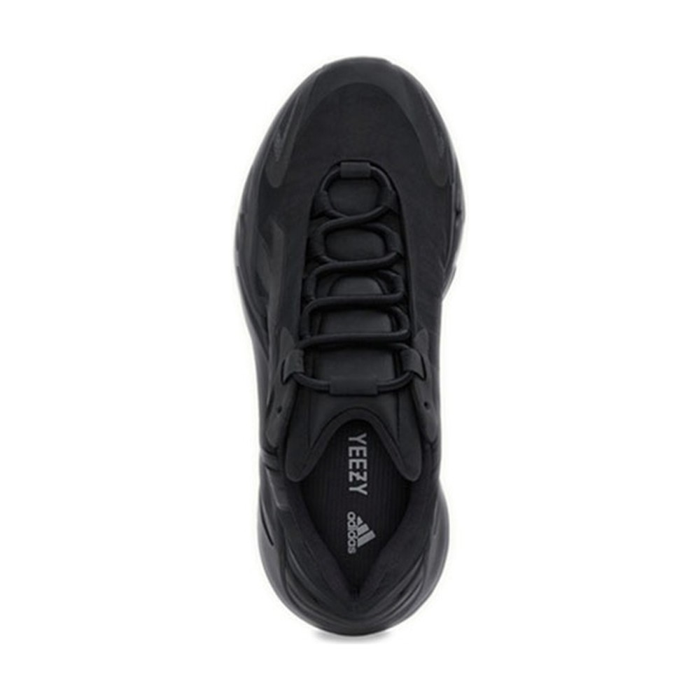 Yeezy Boost 700 Mnvn Triple Black