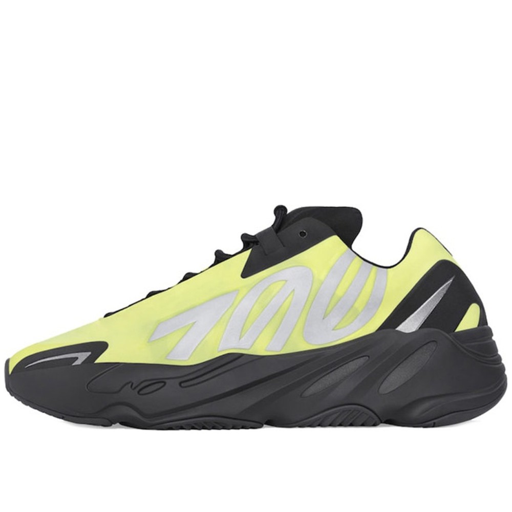 Yeezy Boost 700 Mnvn Phosphor