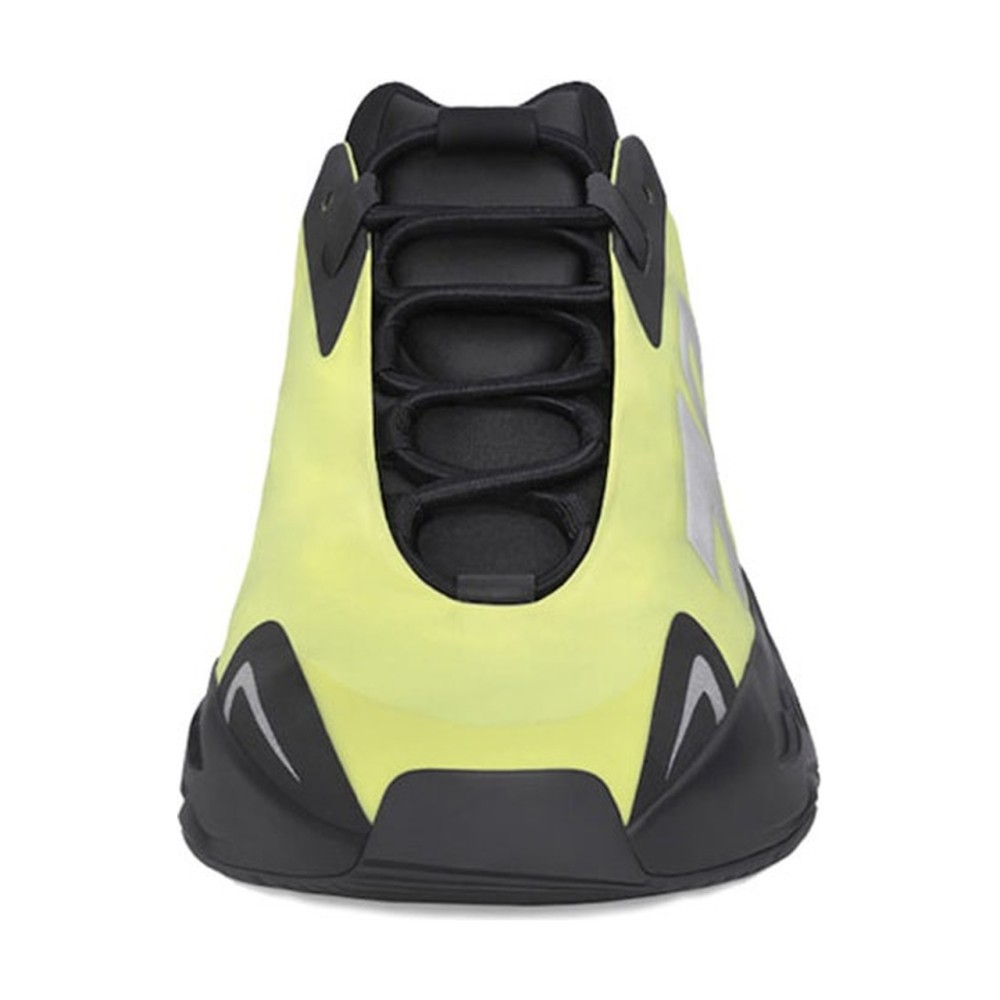Yeezy Boost 700 Mnvn Phosphor